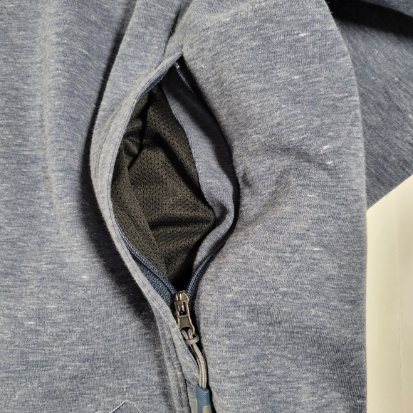 Eddie Bauer Men's 1/4 Zip Mixed Media Jumper - Picture 8 of 9